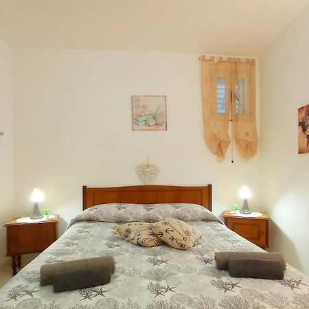 Sweet Dreams Vila Ponza Exterior foto